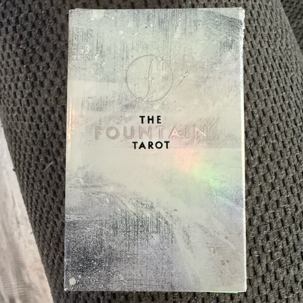 The fountain tarot deck